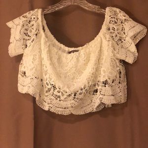Half shirt, off the shoulders Lacey blouse